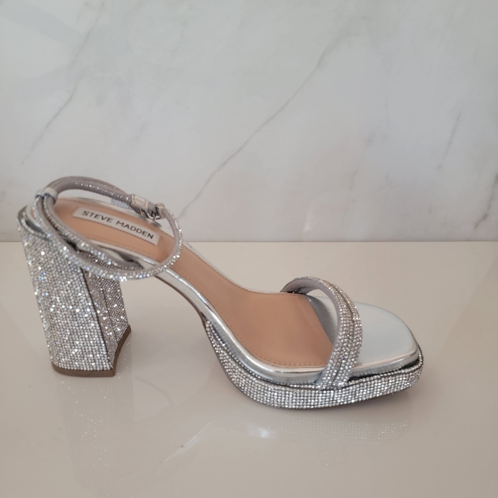 Steve Madden | silver rhinestone studded platform heels Size 10